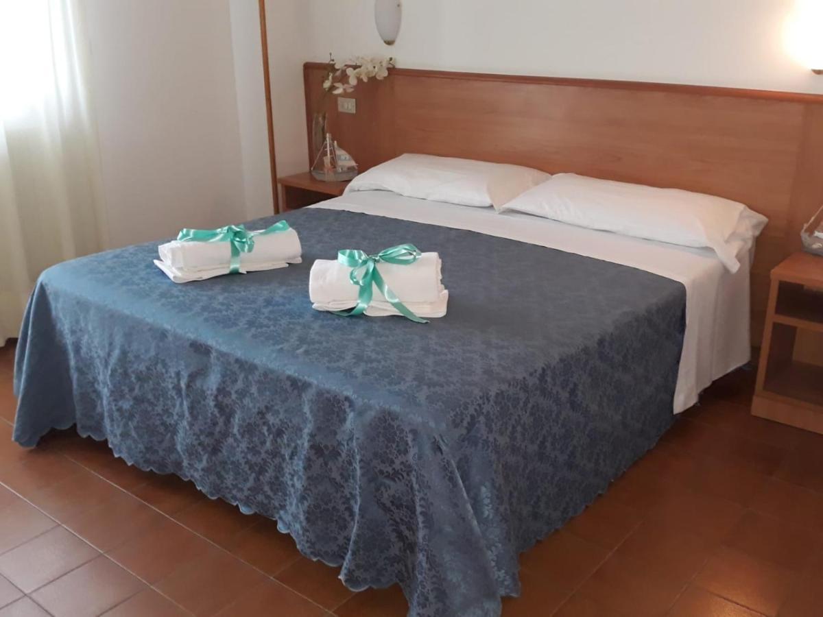 Hotel Leuco' Martinsicuro Zewnętrze zdjęcie
