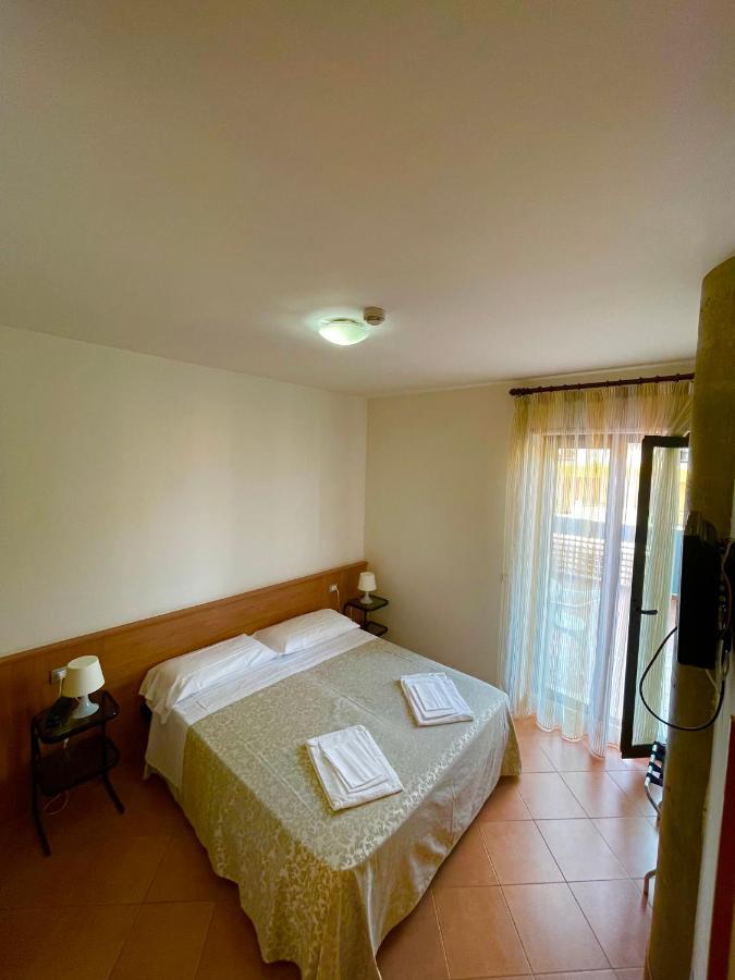 Hotel Leuco' Martinsicuro Zewnętrze zdjęcie