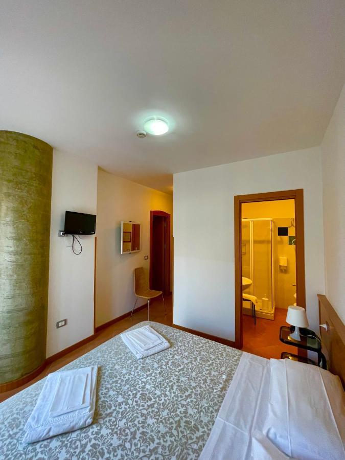Hotel Leuco' Martinsicuro Zewnętrze zdjęcie