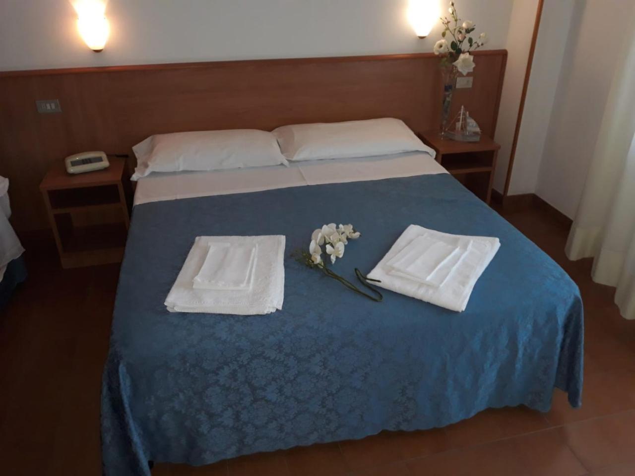 Hotel Leuco' Martinsicuro Zewnętrze zdjęcie