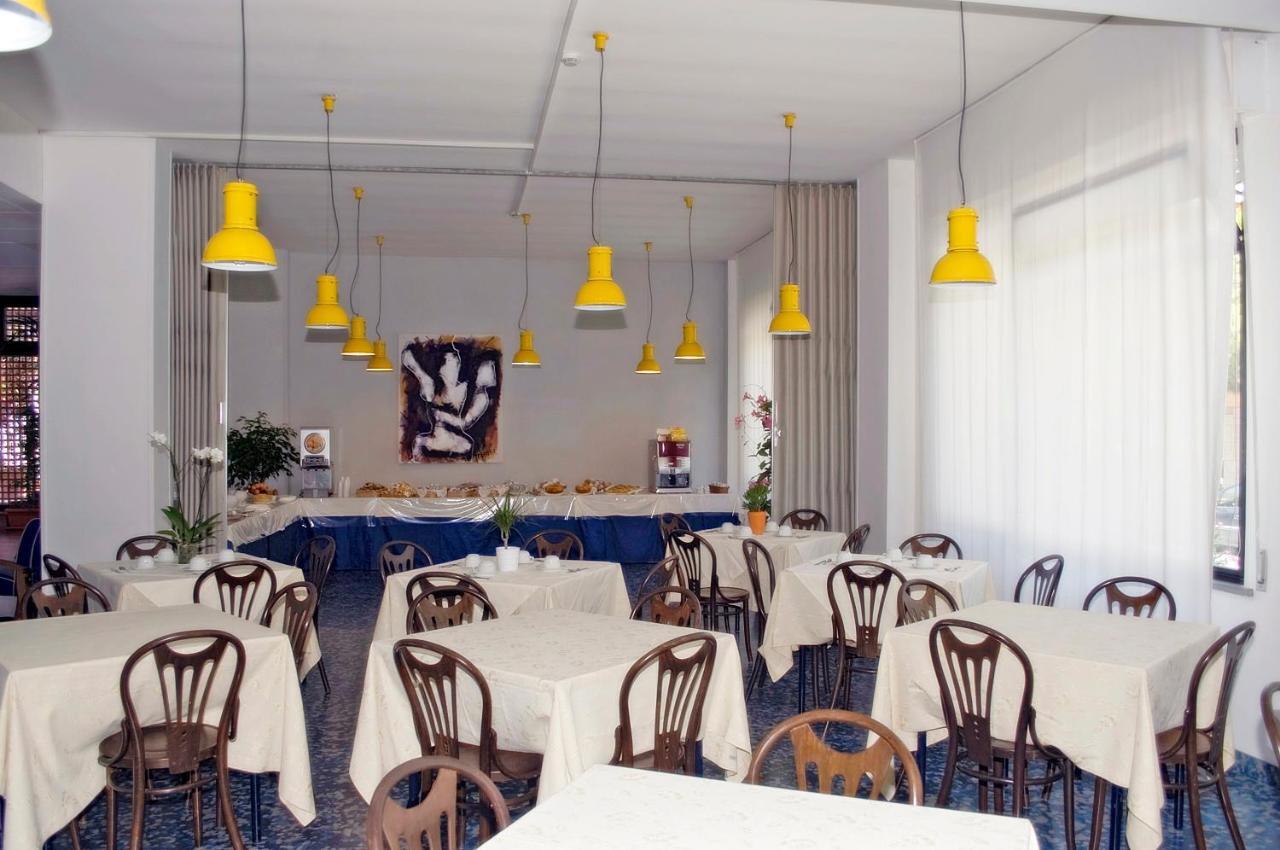 Hotel Leuco' Martinsicuro Zewnętrze zdjęcie